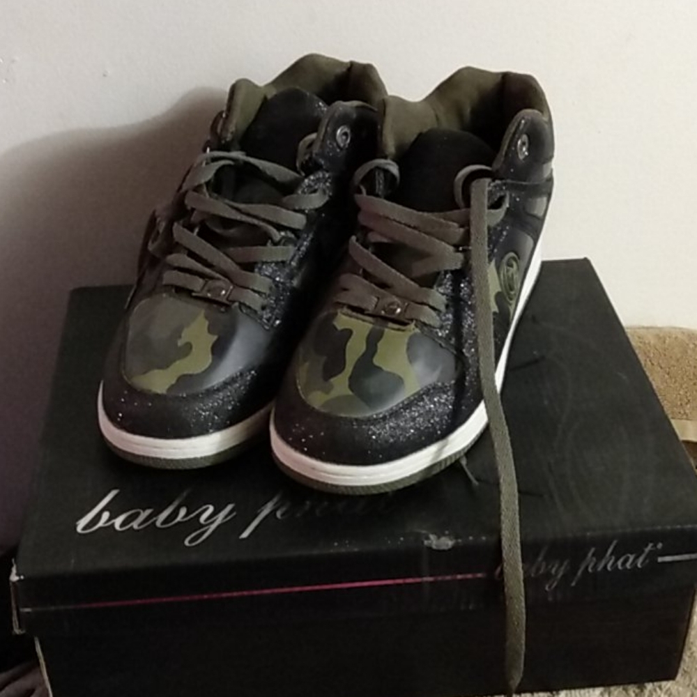 Baby phat army shoe's